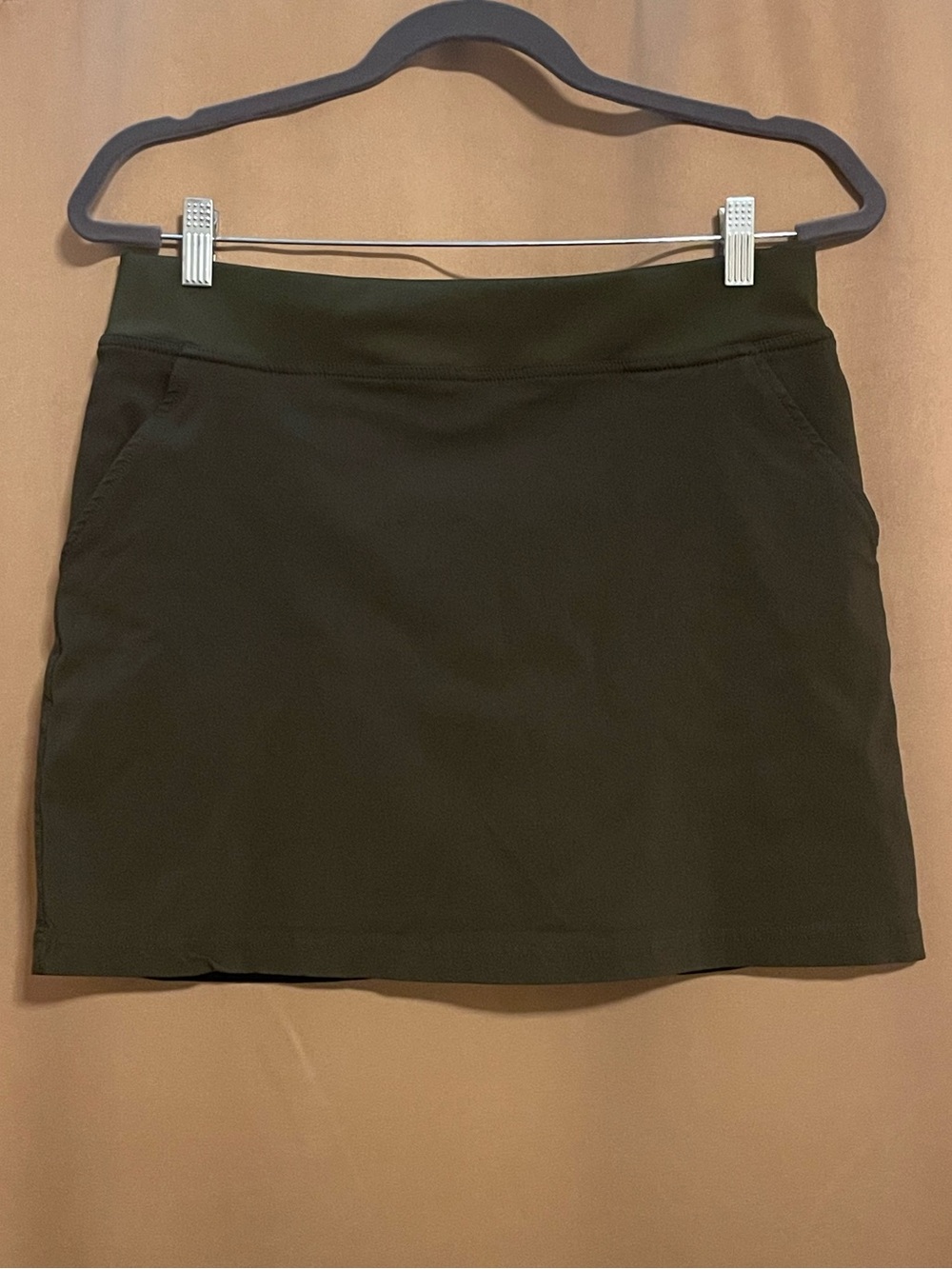 Swiss Alps Women’s Olive Green Stretch Skort